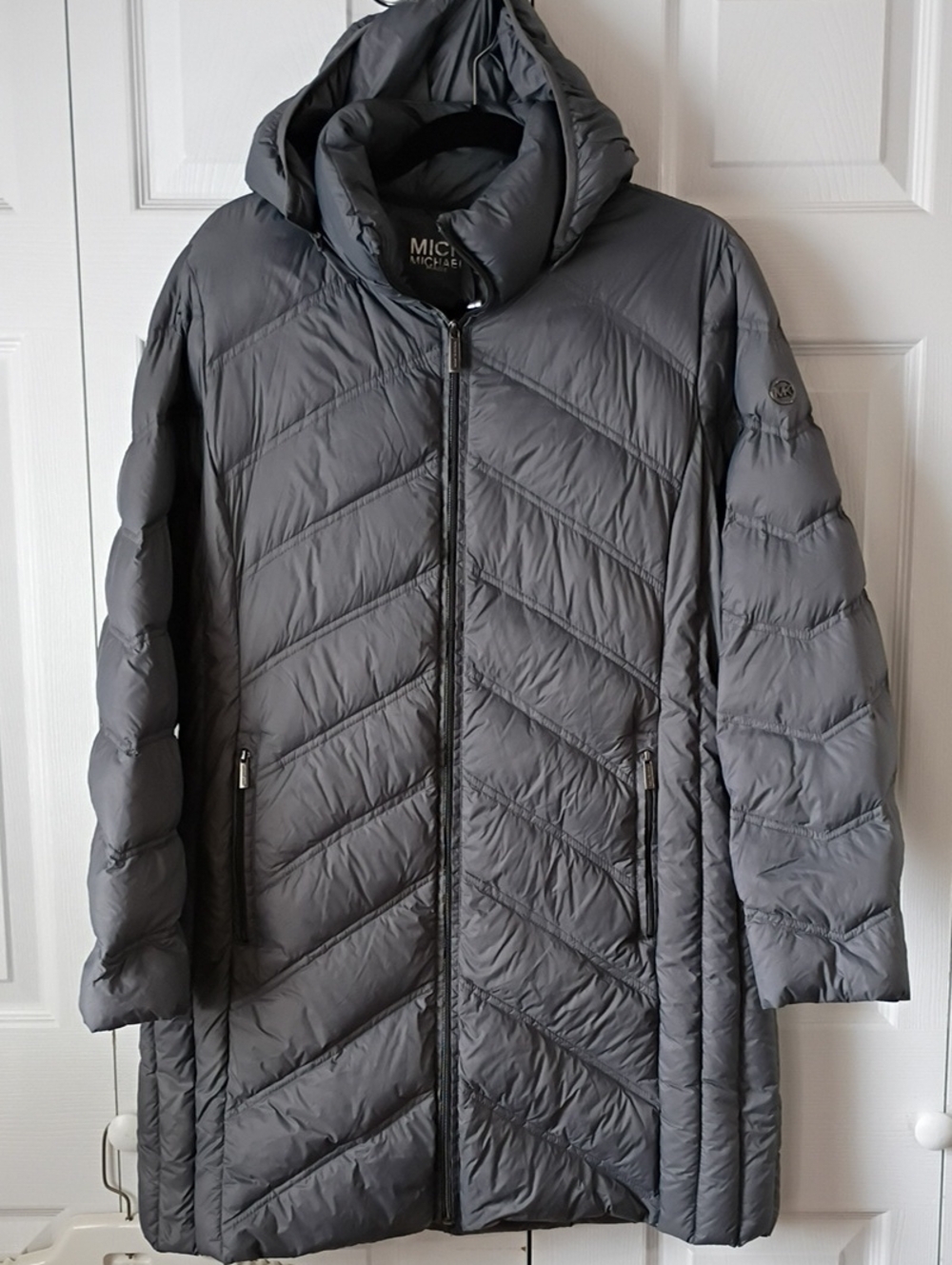 Michael Kors Packable Women's Long Gray Hooded Chevron Down Filled Coat XL